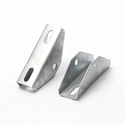 Osemdielny trojuholníkový trojuholník odolný voči zemetraseniu